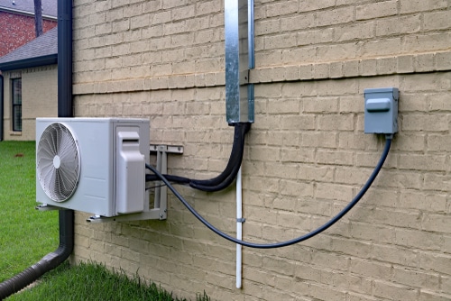Outdoor mini split AC unit